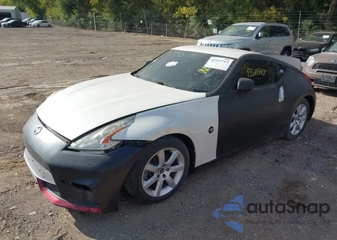 2016 Nissan 370Z Nismo/Nismo Tech/Sport/Sport Tech/Touring z USA, uszkodzony, nr VIN JN1AZ4EH1GM935792